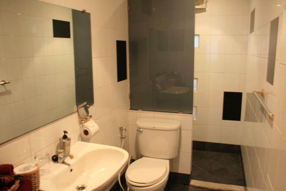 Hotell Aquarius Gay & Sauna Patong
