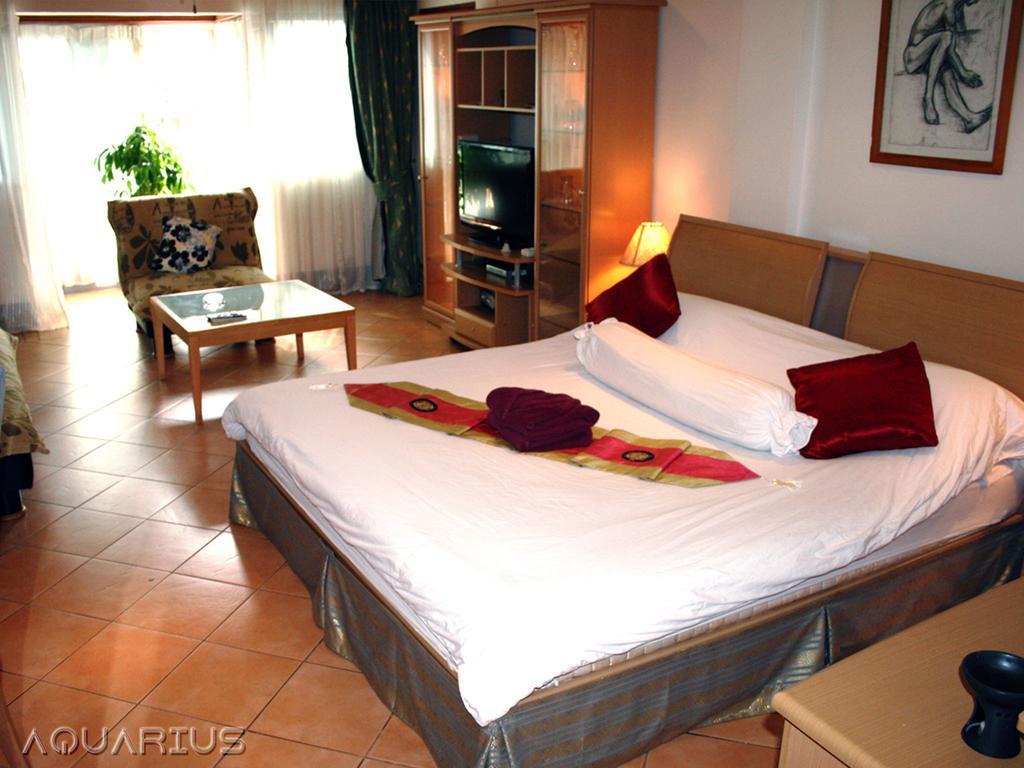 Aquarius Gay & Sauna Hotell 3*