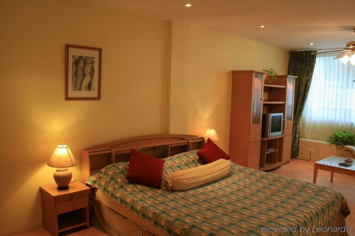 Aquarius Gay & Sauna Hotell